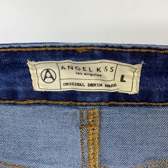 Angel Kiss Floral Patch Raw Hem Mini Skirt Size Large - Picture 5 of 6